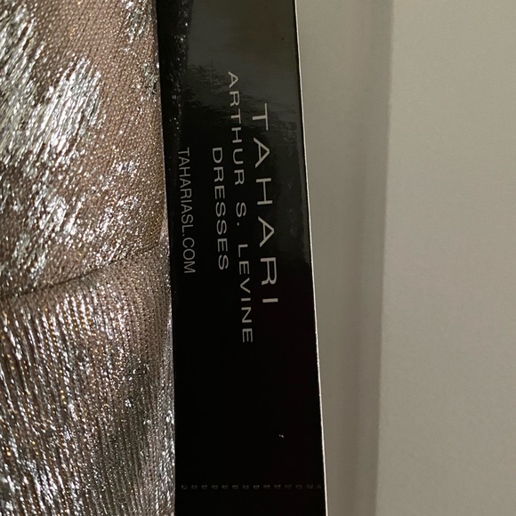 NWT Tahari jumpsuit (After 5) - Picture 9 of 10